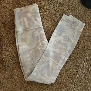 White camo lulu leggings